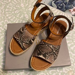 Pierre dumas snake skin wedges new